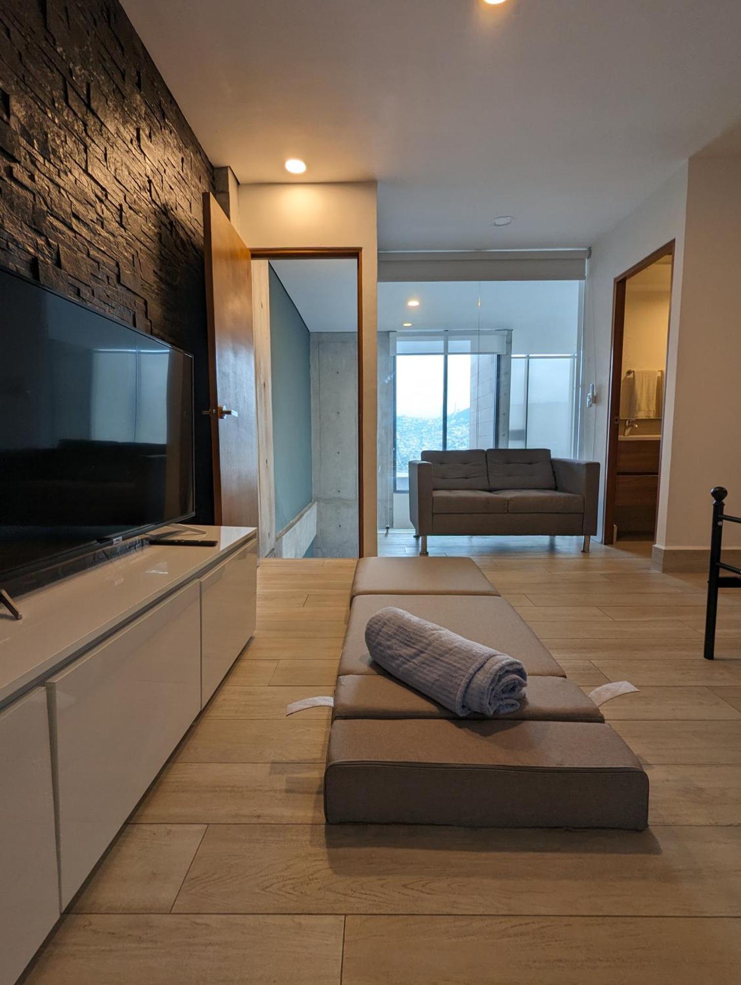 Apartment Luxury Loft Living At Landmark High Rise Monterrey